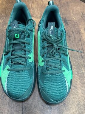 Puma Men's Green Athletic Sneakers